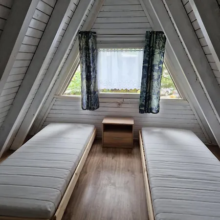 Insko-domek 20 Metrow Od Plazy Chalet *