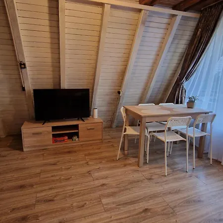 Insko-domek 20 Metrow Od Plazy 木屋 *
