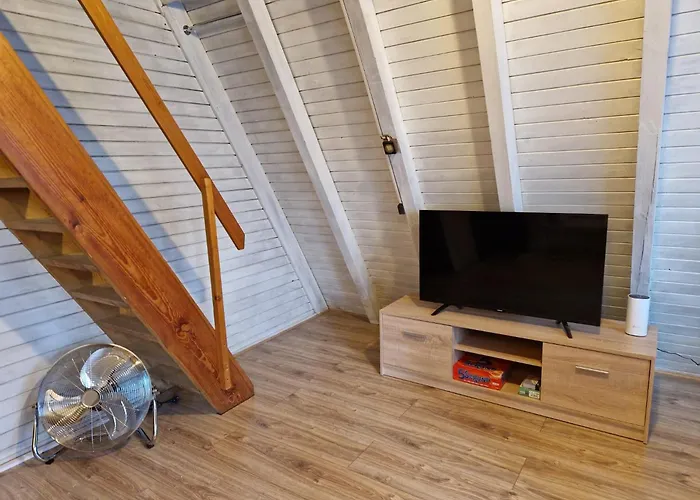 Domek alpejski Insko-domek 20 Metrow Od Plazy Ińsko